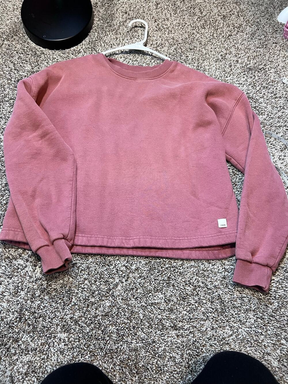 Vuori crew sweatshirt